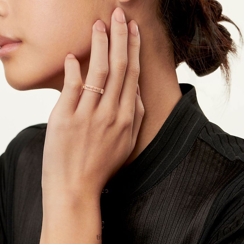 Tiffany & Co. anillo de banda unisexo 2J40B81854 joyas